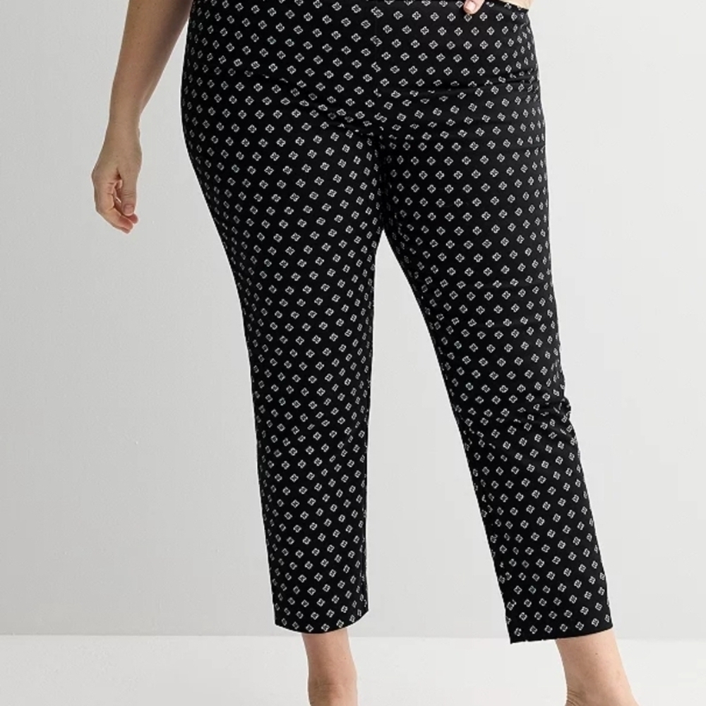Croft & Barrow Black Pants with White Pattern
